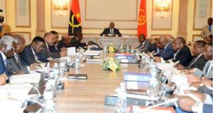 Angola mantém posição estável