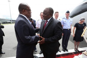 PRESIDENTE DA ÁFRICA DO SUL (À ESQ) ), MATAMELA CYRIL RAMAPHOSA, JÁ ESTÁ EM LUANDA FOTO: PEDRO PARENTE