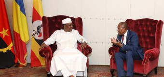 Idriss Déby visita Angola