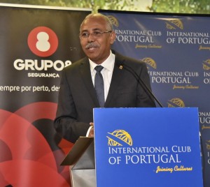 EMBAIXADOR DE ANGOLA EM PORTUGAL CARLOS ALBERTO FONSECA 