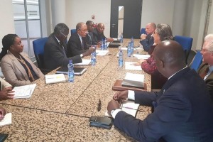 DELEGAÇÕES DE ANGOLA E DOS EUA DURANRE ENCONTRO EM ADDIS-ABEBA FOTO: CEDIDA