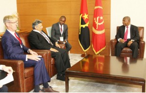 PRESIDENTE DA REPÚBLICA, JOÃO LOURENÇO, (À DIR.), RECEBE EM AUDIÊNCIA NISHIT PARIZIH, PRESIDENTE DO CONSELHO DE DIAMANTES DA ANTUÉRPIA FOTO: FRANCISCO MIUDO