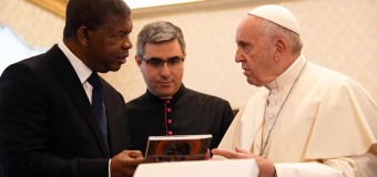 Vaticano: Papa recebeu presidente de Angola