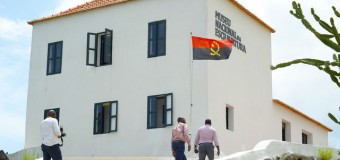 Angola homenageia compatriotas nos EUA