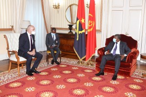 Presidente da República, João Lourenço (à dir.), recebe embaixador de Israel em Angola

Foto: Pedro Parente