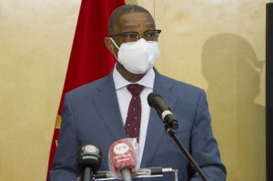 Ministro do Interior, Eugénio Laborinho, discursa no decorrer do acto solene da implementação da clausula de cessação de estatuto de refugiado aos cidadãos da Serra Leoa, Ruanda e Libéria. Foto: Nelson Malamba