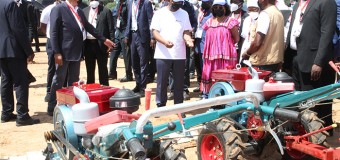 PR João Lourenço entrega meios agrícolas