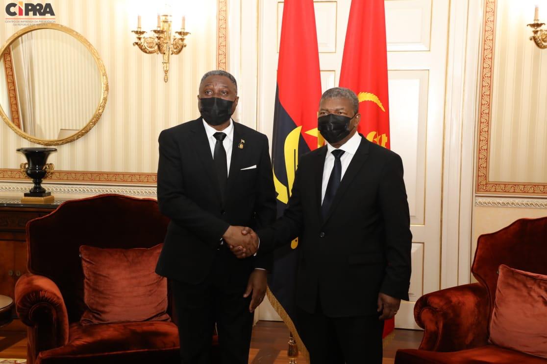 Embaixada da República de Angola em Portugal Presidente da República