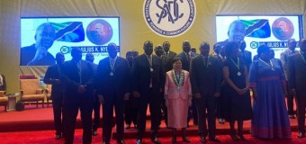 Agostinho Neto condecorado com a Medalha de Honra dos Fundadores da SADC