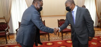 Presidente da República João Lourenço recebeu em audiência Jean-Claude Bukasa o enviado especial do Presidente da República Democrática do Congo(RDC) Félix Tshisekedi