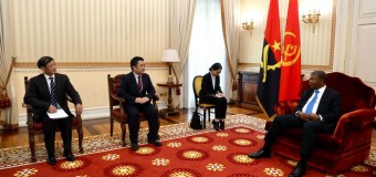 Presidente da República João Lourenço recebeu em audiência presidente da empresa chinesa Ghezhouba Group CO. Lda Engenharia e Comércio Internacional Deng Yinqi